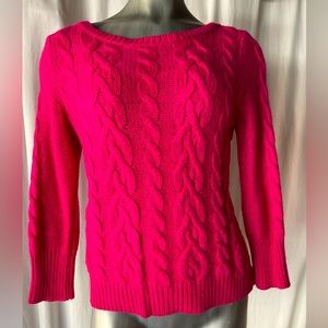 Women’s and Taylor loft sweater. Size medium.